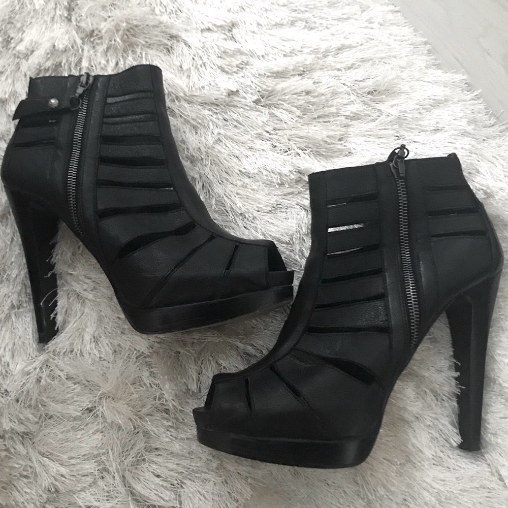 Stuart Weitzman Black Caged Leather Open-toe Heels